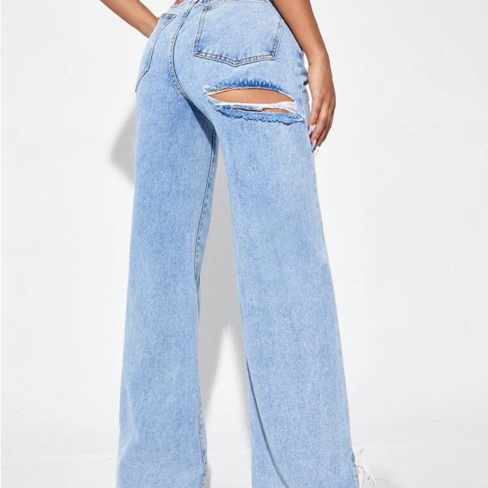 Pretty Little Thing Zipper Fly Ripped Detail Hem Wide Leg Jeans